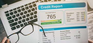 How Long Do Items Stay on a Credit Report?